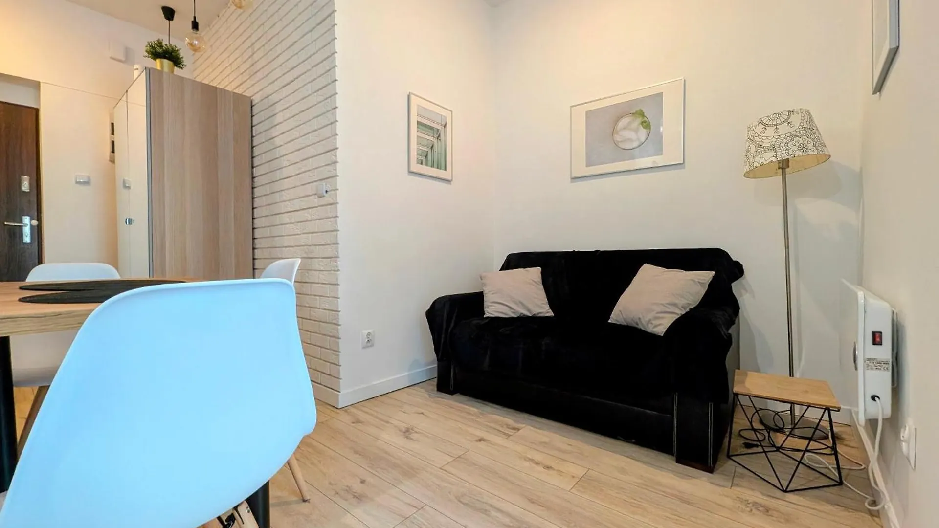Mazowiecka 11 By Homeprime Krakow Poland