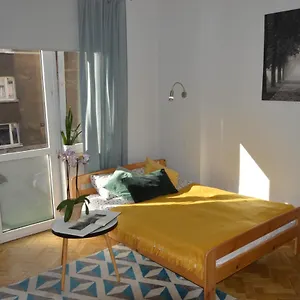 Mazowiecka 11 Apartament